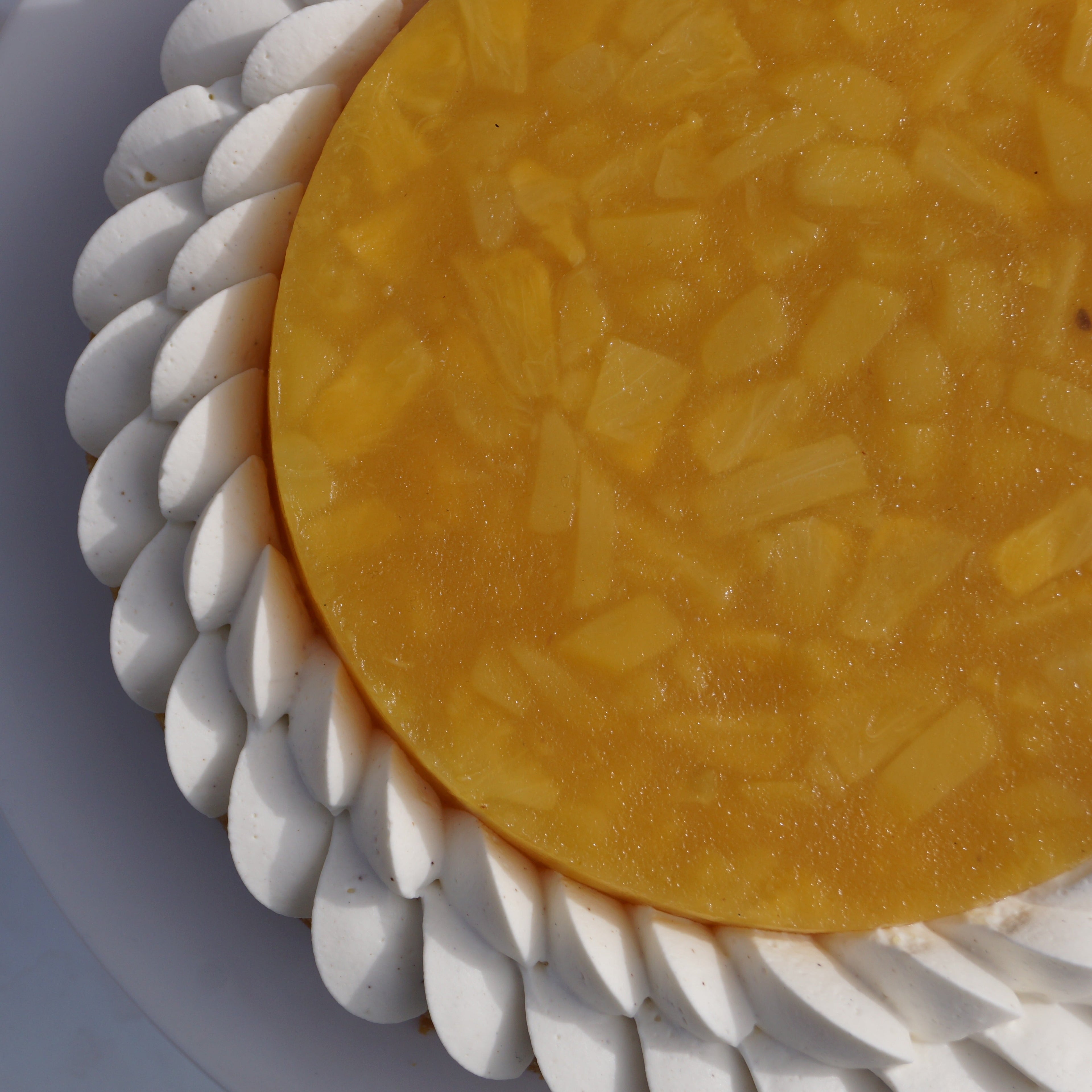 Tarte Ananas Mangue Passion, Sablé Breton, Ganache Montée Vanille de Madagascar l'atelier de l'alouette